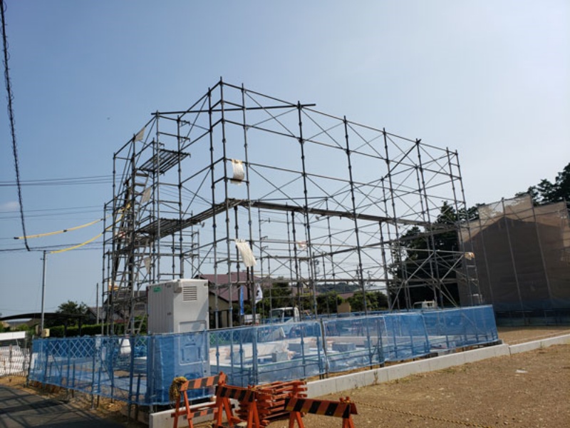 戸建住宅新築工事用先行足場