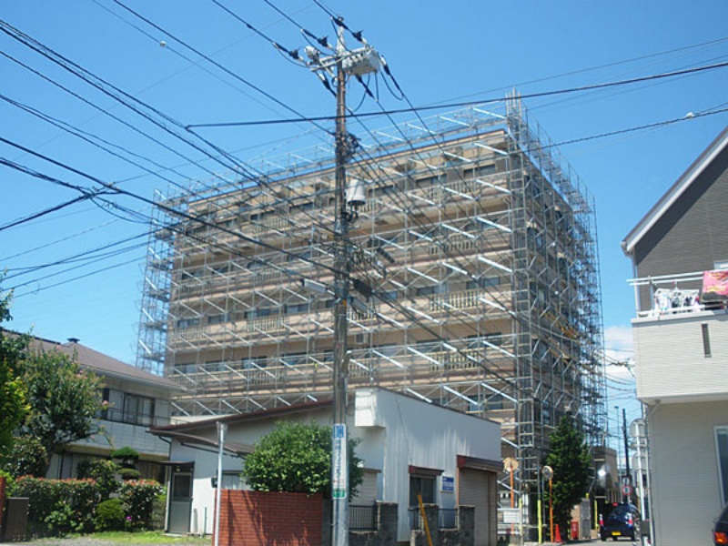 6階建てマンション改修工事用足場